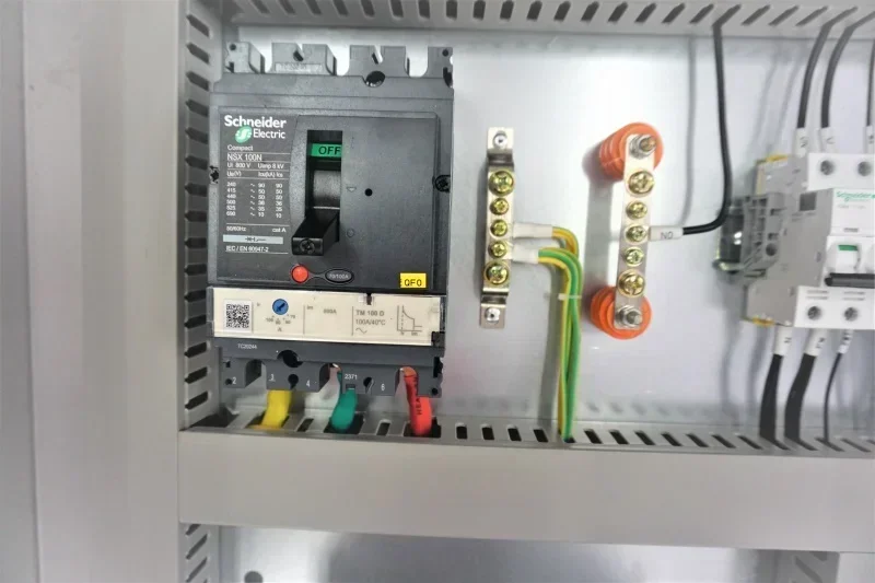 Outdoor Power Distribution Cab - Outdoor Power Distribution Board 评论和价格