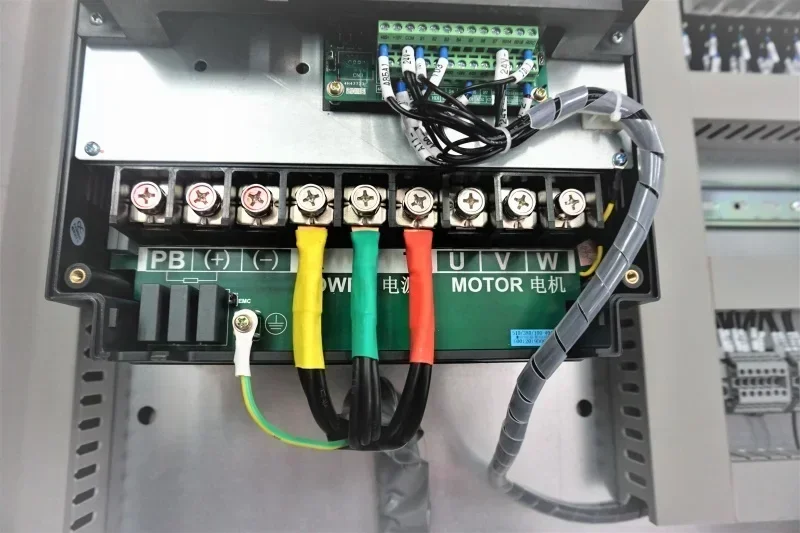 Outdoor Power Distribution Cab - Outdoor Power Distribution Board 评论和价格